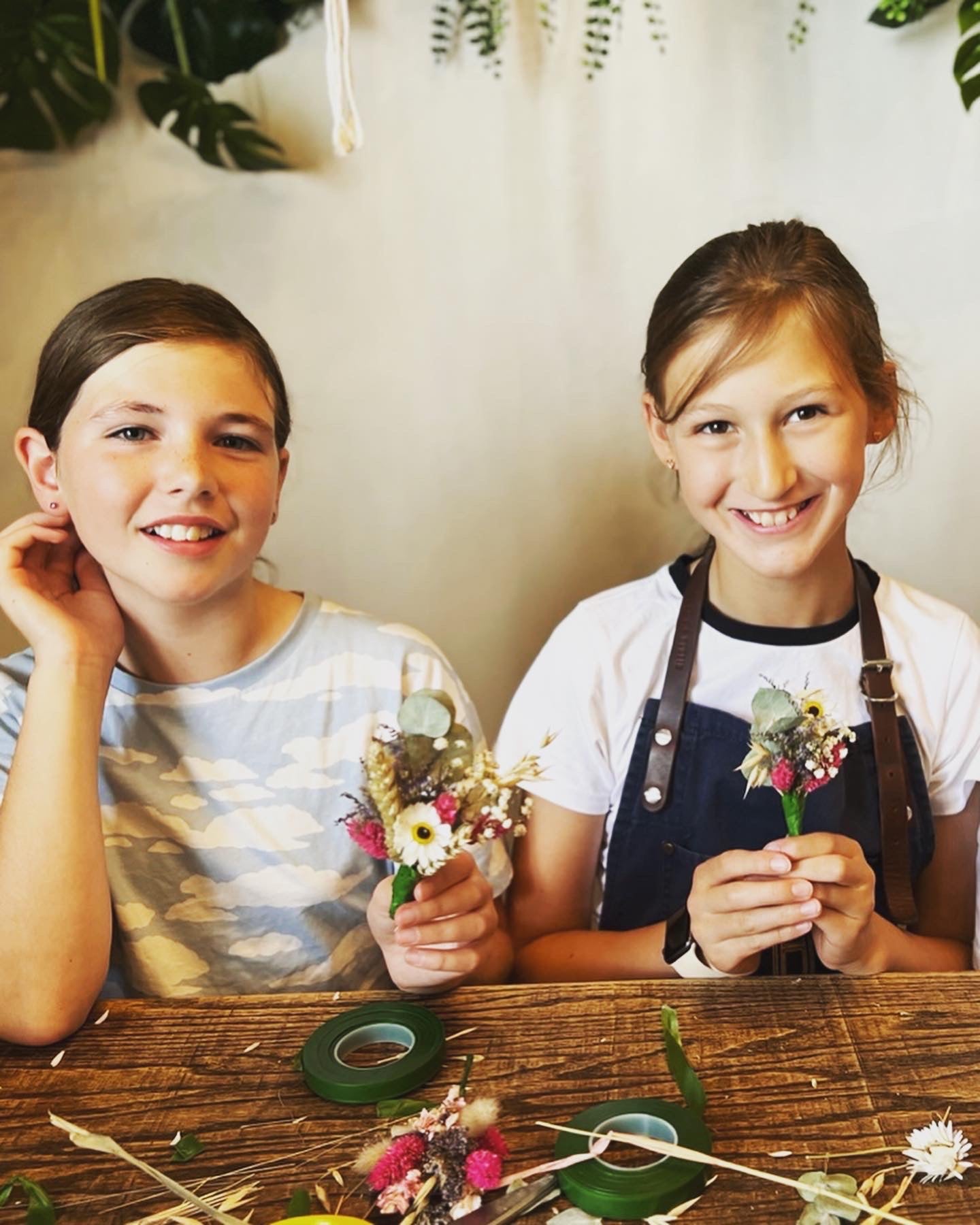 Family Buttonhole Workshop – Saturday 10th August 2024, Starting @ 11am (£50 for 2 people) 1.5 hours